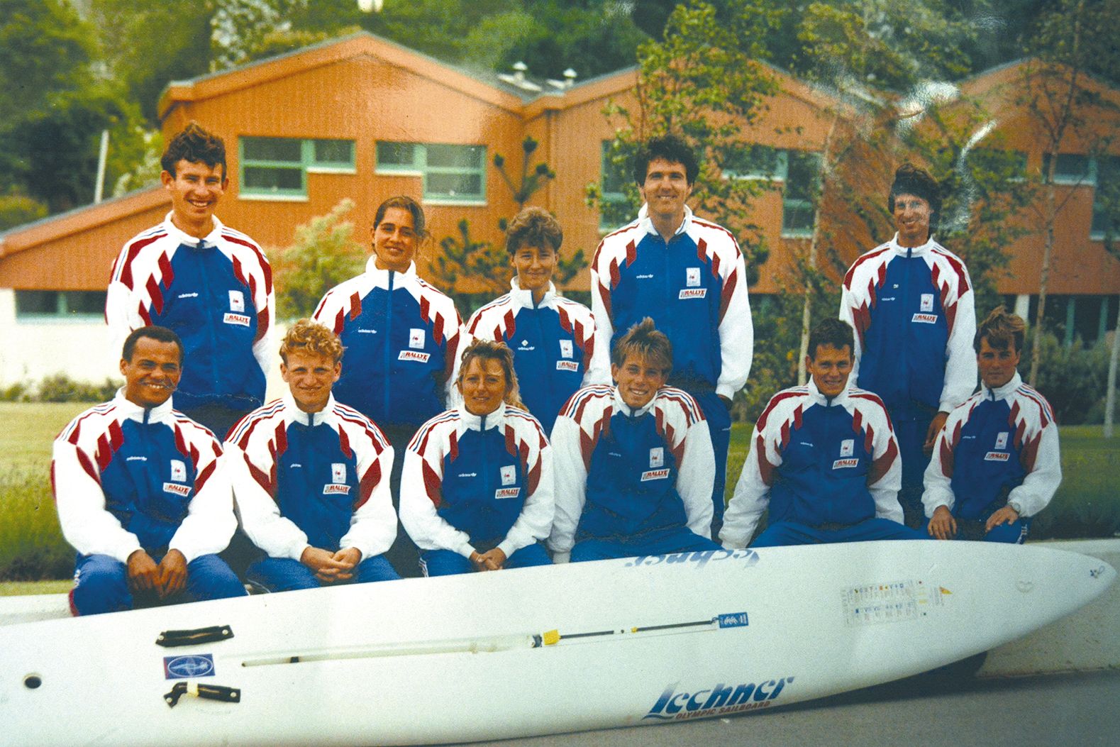 Après avoir été remplaçant en 1988, le Calédonien (en haut à gauche) se relance dansune campagne de qualification olympique en 1992. Sans succès cette fois.