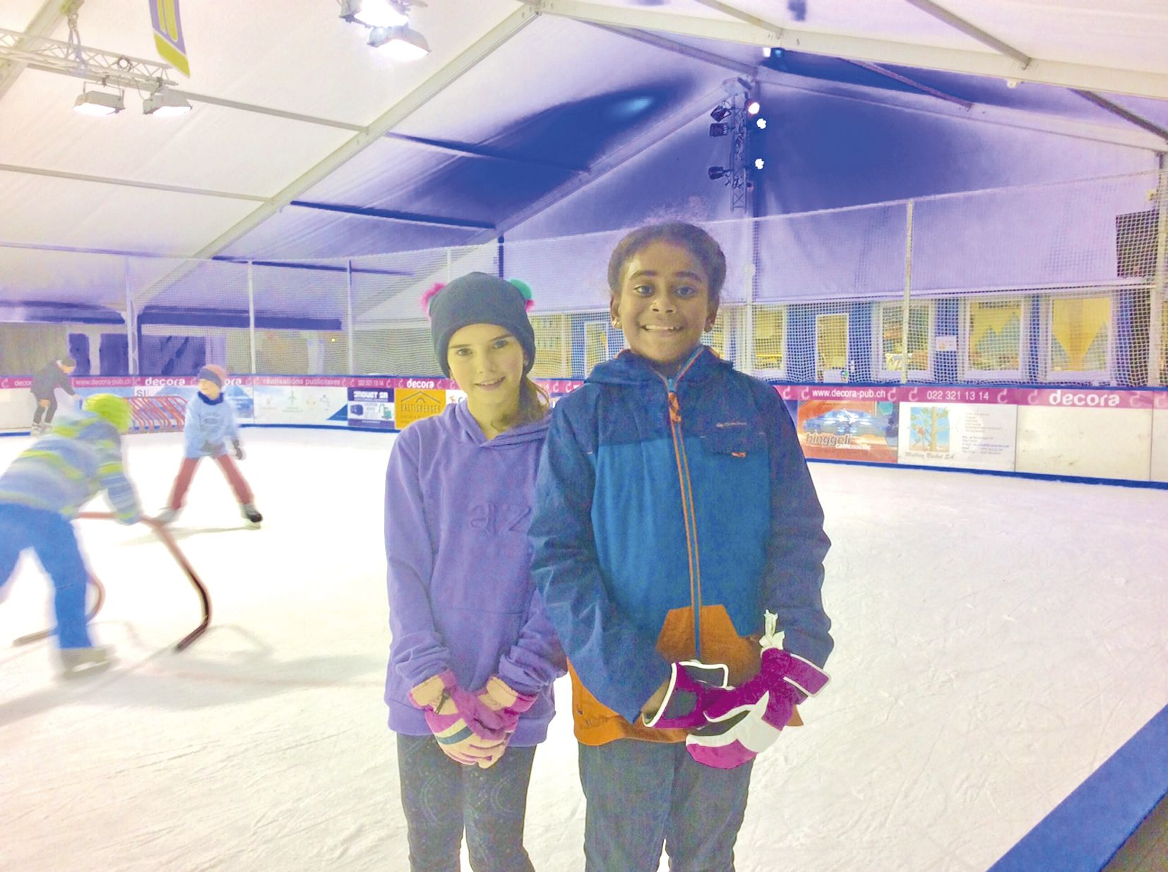 Hortense a découvert le patin à glace. Un entraîneur suisse de hockey lui a même proposé de la recruter.