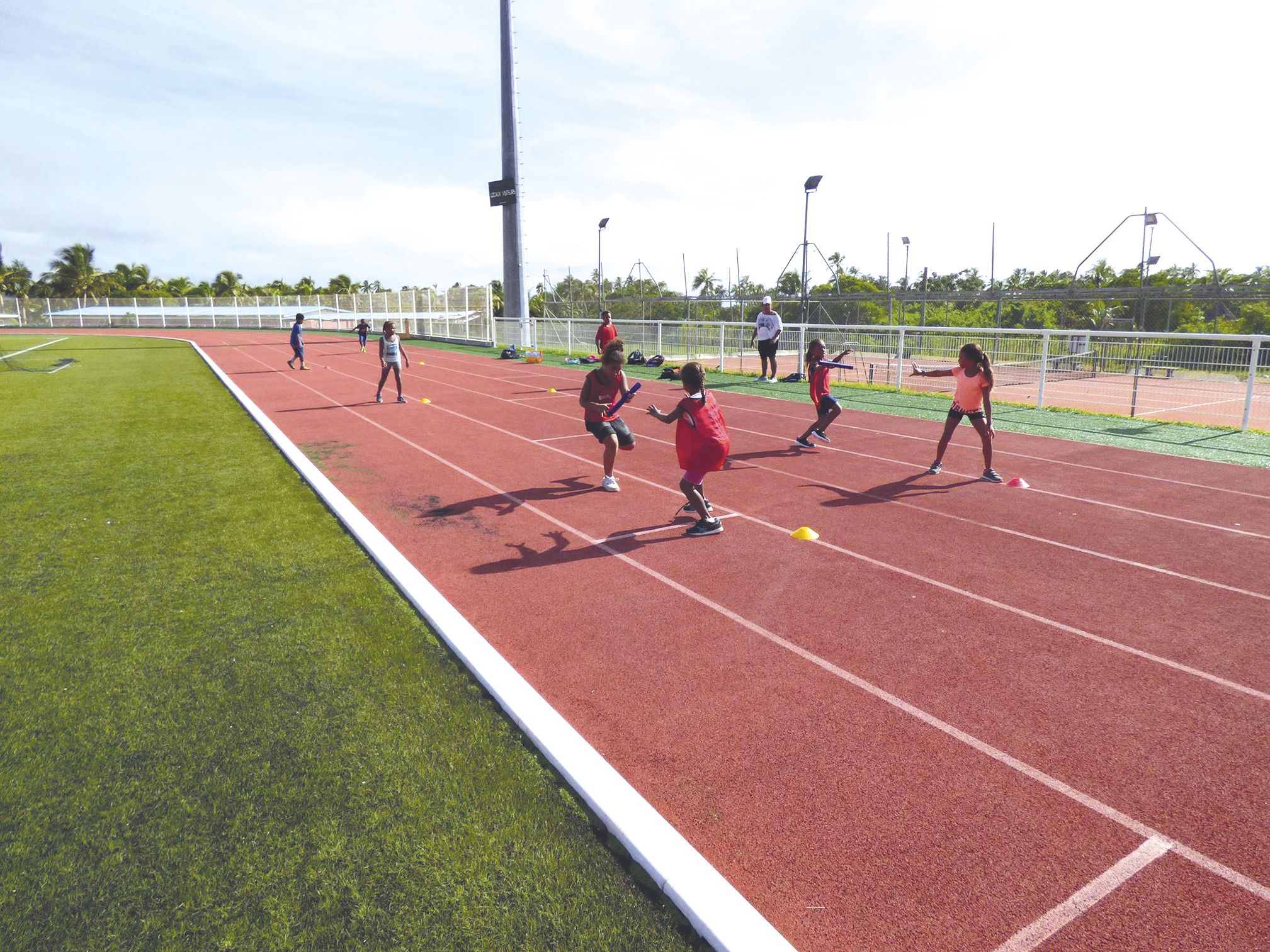 La journée territoriale du sport scolaire a été organisée partout ailleurs dans le pays mercredi à l’initiative de la direction de l\'enseignement de la Nouvelle-Calédonie. Elle a fait la part belle à l’athlétisme.
