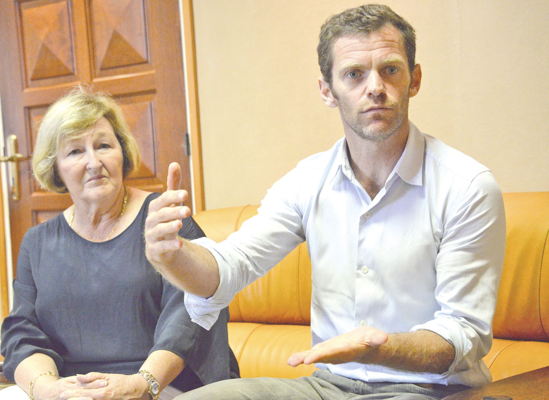 Jennifer Seagoe, présidente de la CCI, et Charles Roger, directeur  général de la CCI et ancien directeur d’exploitation de La Tontouta.