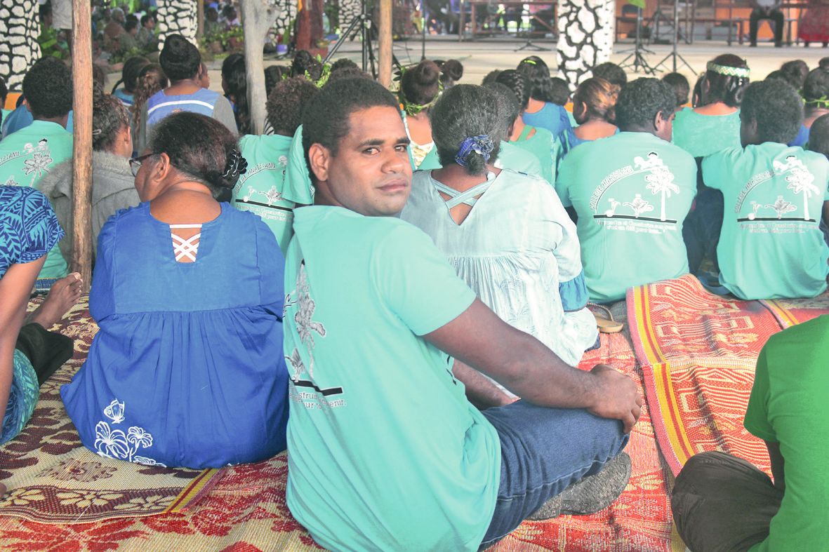 Wadriako qui a accueilli le kérésiano de Hnaizianu, est tenu d’accompagner les élèves de Hnaizianu pendant leur prestation sous le grand préau.