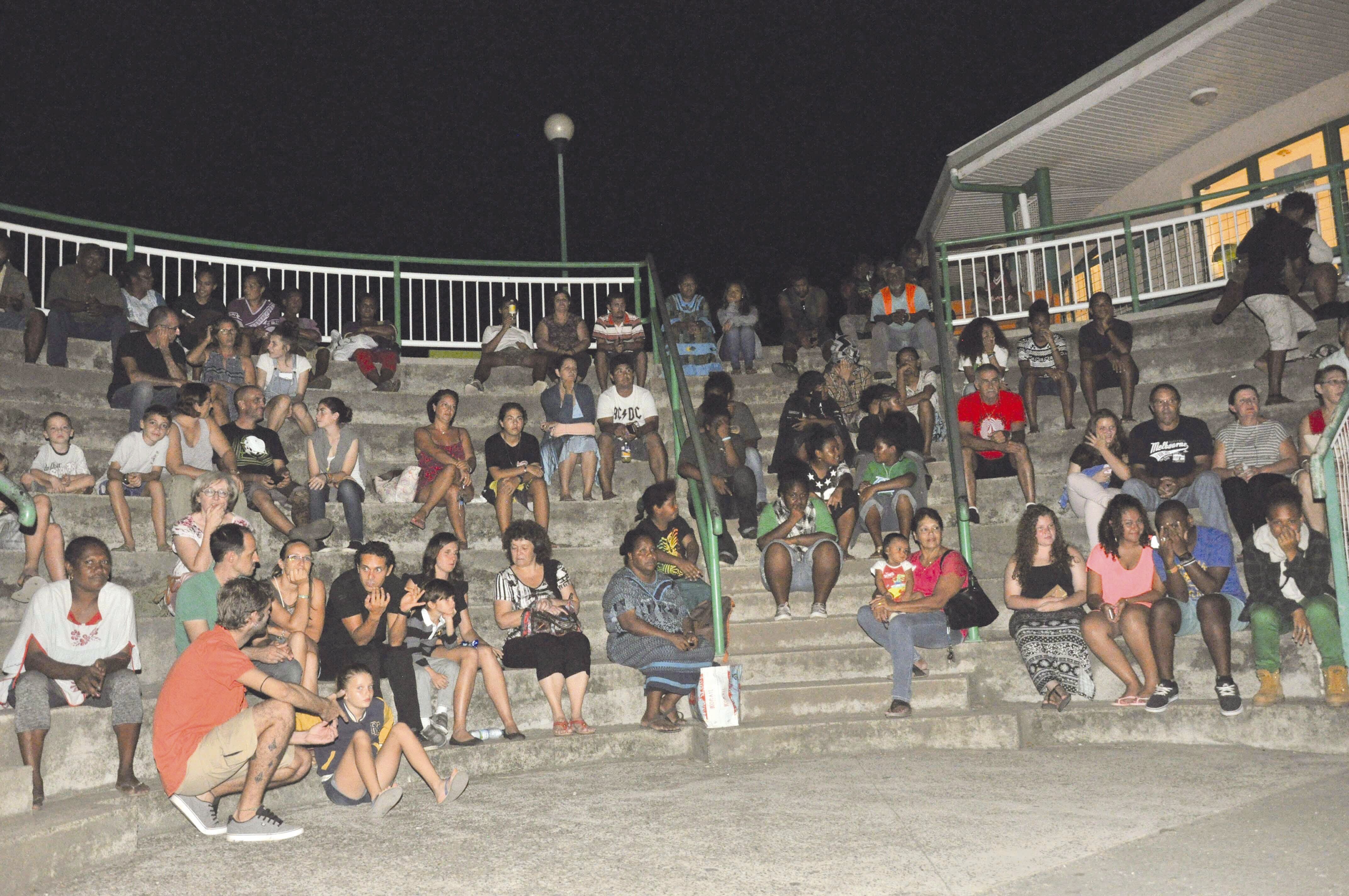 Les différentes animations proposées tout au long de la fête ont été très suivies par  le public, même après la tombée de la nuit.