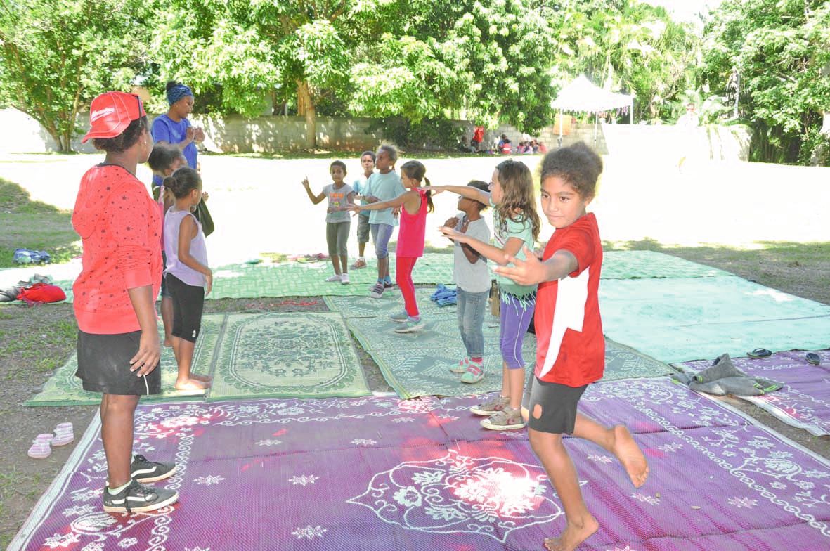 Les jeunes vacanciers ont préparé une danse qu’ils ont présentée vendredi après-midi à l’occasion du goûter  auquel étaient conviés les parents.