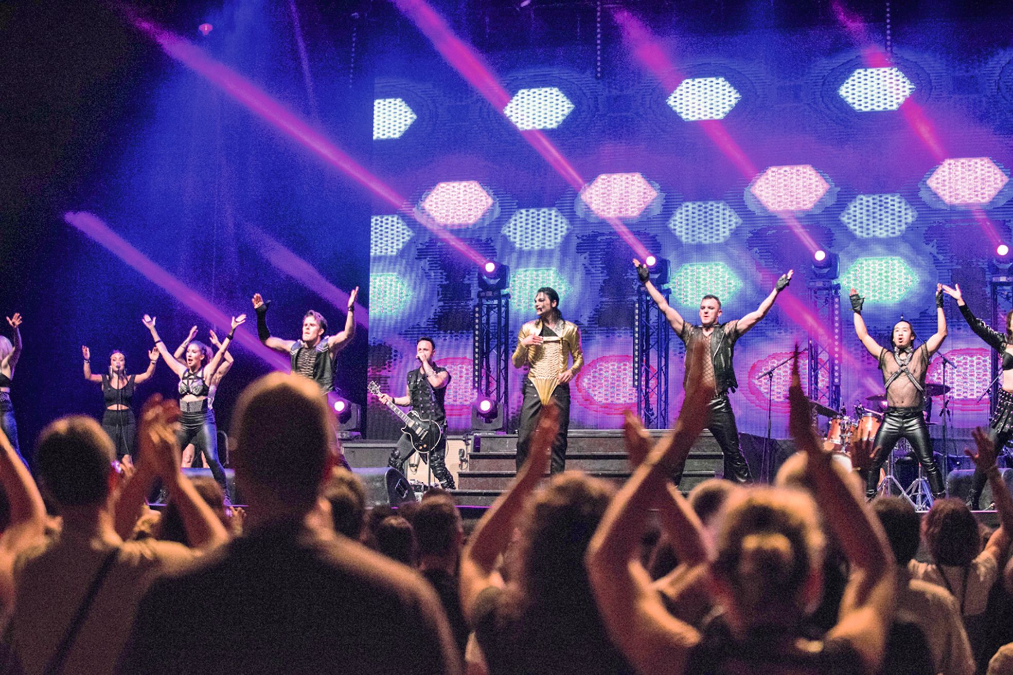 L’Arène a trouvé son « King ». Près de 2000 personnes ont assisté au spectacle de TJ Cappola, samedi soir à Païta.