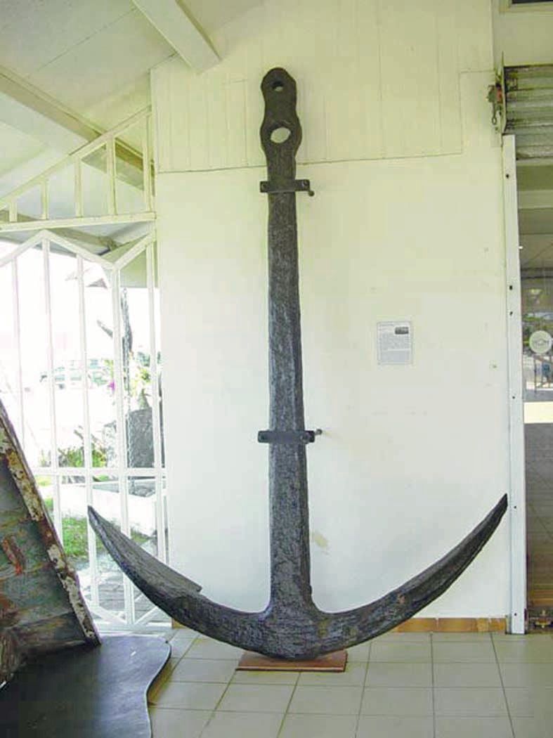 L’ancre à son arrivée au musée après restauration. Photo : musée Maritime de Nouvelle-Calédonie