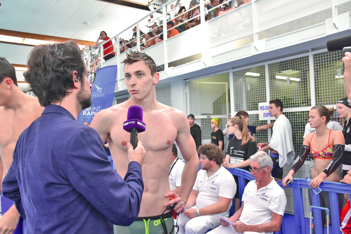 Il y a un an tout le monde se demandait d\'où sortait ce phénomène venu tout droit de Calédonie. Aujourd\'hui les choses ont bien changé et tous les médias savent désormais qui il est.