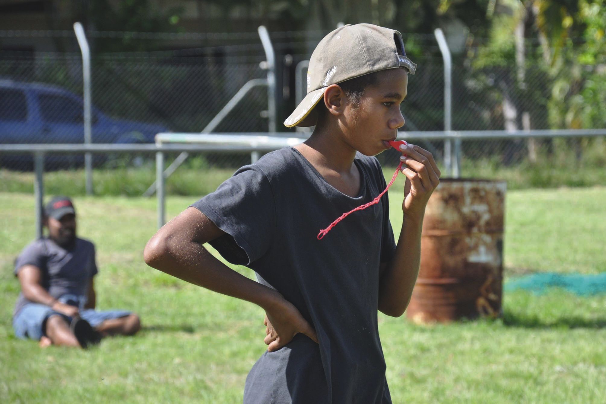 Certains élèves ont apporté leur contribution aux organisateurs, en se proposant naturellement pour apporter leur participation à ces jeux, notamment en endossant le costume d’arbitre.