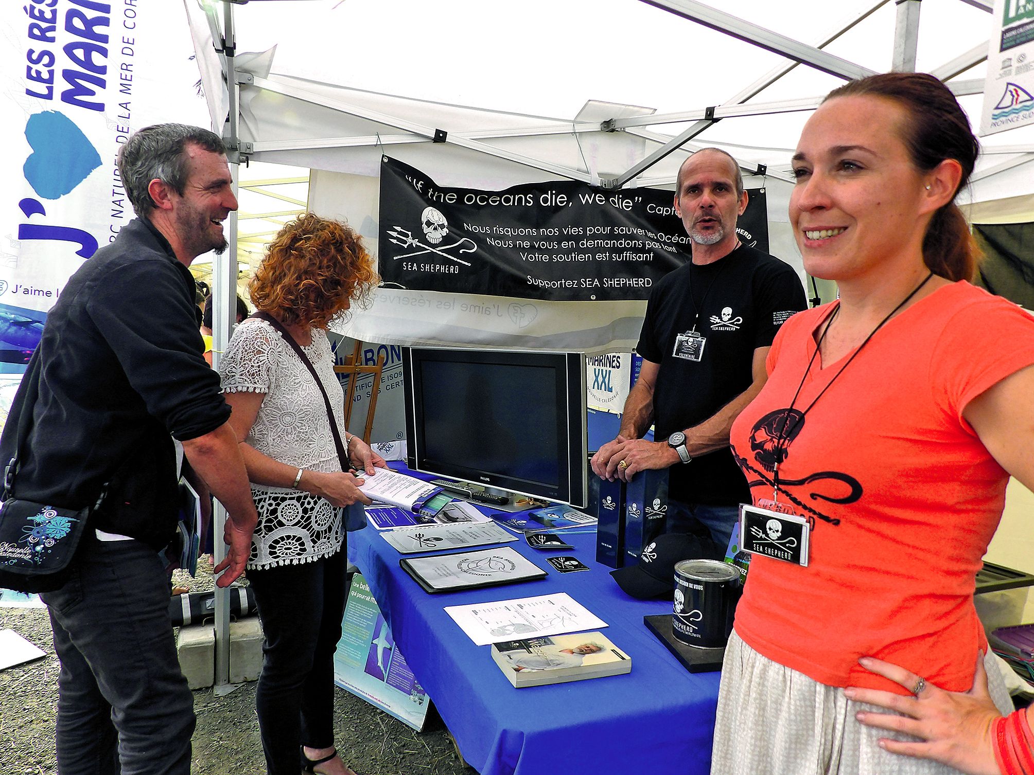 L’association Sea Shepherd n’a pas manqué de rappeller la vulnérabilité des requins. Des BD présentées aux enfants ont permis promouvoir la protection de ces grands prédateurs, et leur rôle essentiel dans l’équilibre de la biodiversité.