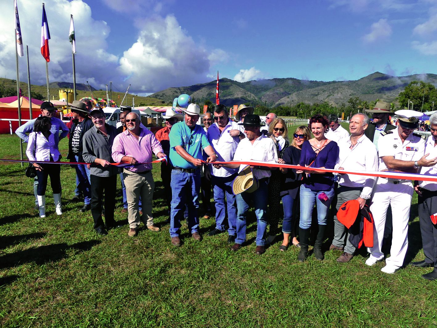 Province, mairie, gouvernement, chambres, État lors de l’inauguration. Ph..C.R