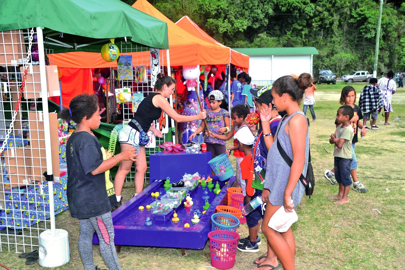 Cet exposant présent aussi sur la Foire de Bourail, a tenu à participer à cette fête communale et les enfants y ont passé de bons moments.