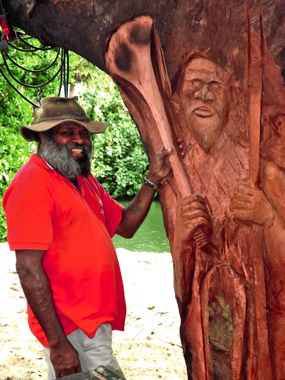 Armand a proposé un atelier où il a été très remarqué avec cette sculpture travaillée sur un tronc d’arbre  « c’est une façon de marquer l’événement, et de s’en souvenir après »a-t-il dit.