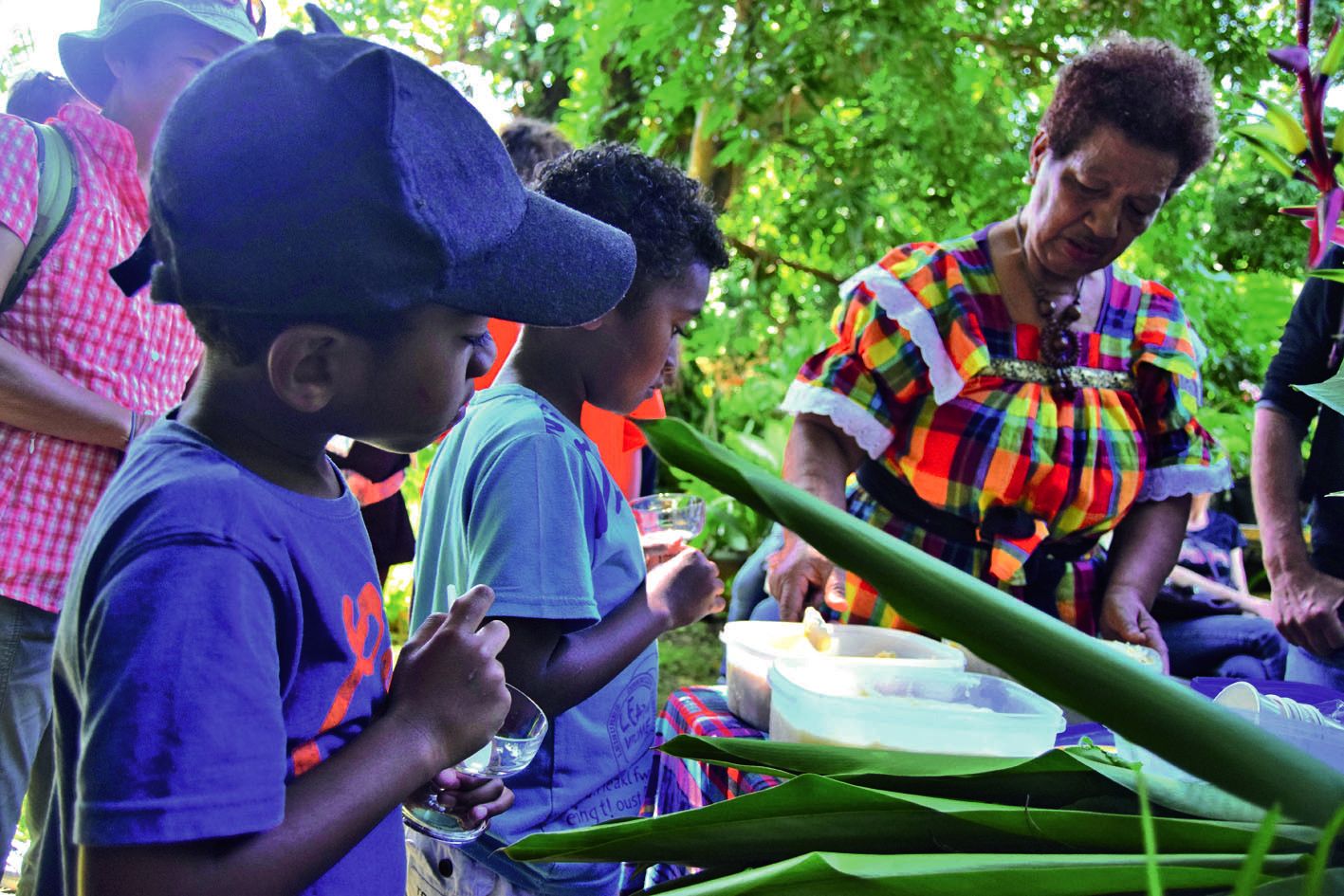 Ces deux jeunes visiteurs ont apprécié la seconde partie de la visite : la dégustation de sorbets maison. Une idée qui lui vient de son voyage en Martinique où « pas une mangue ne se perd ! Ils utilisent tout ! » assure, admirative, Brigitte.