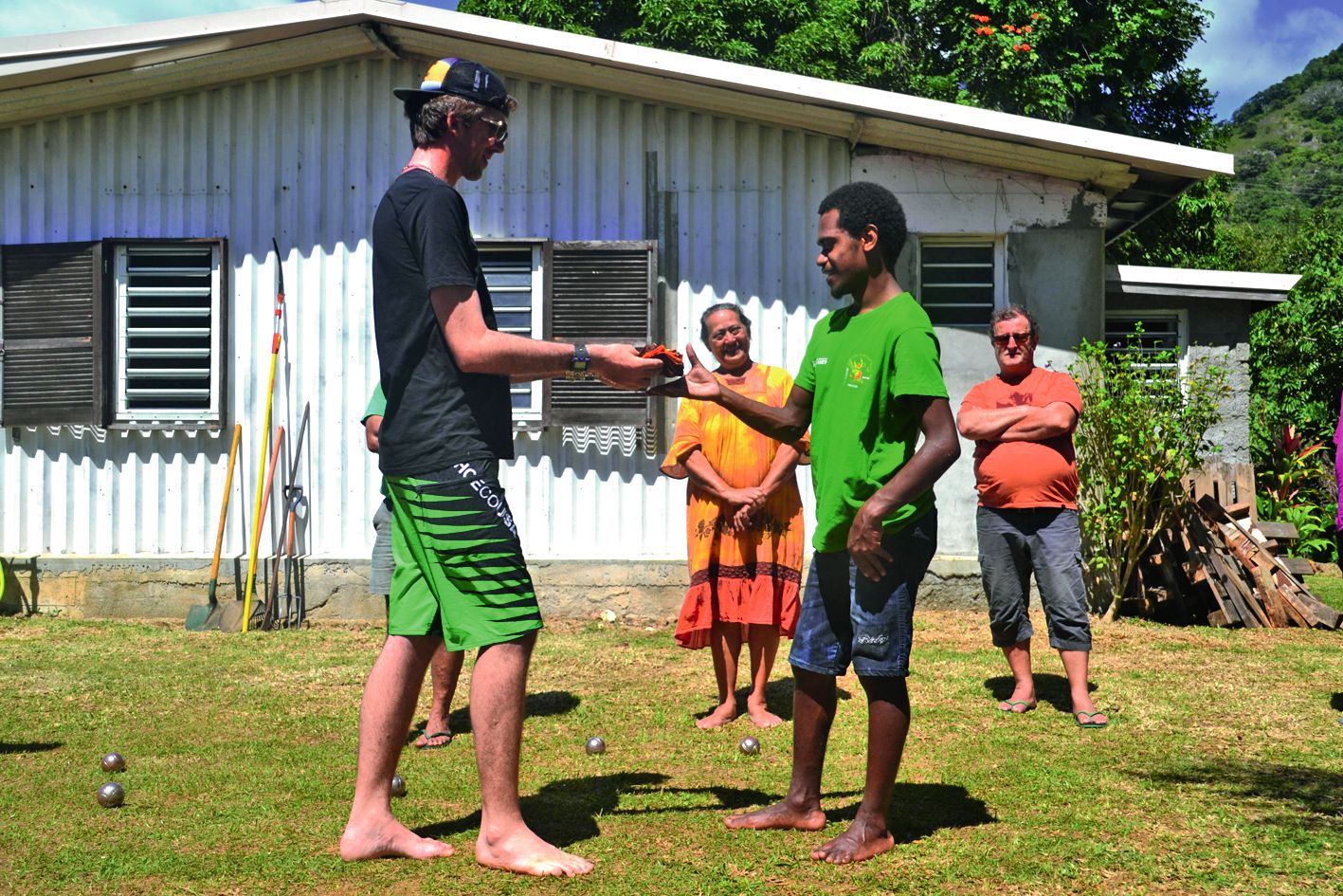 La journée a commencé par un geste d’accueil.