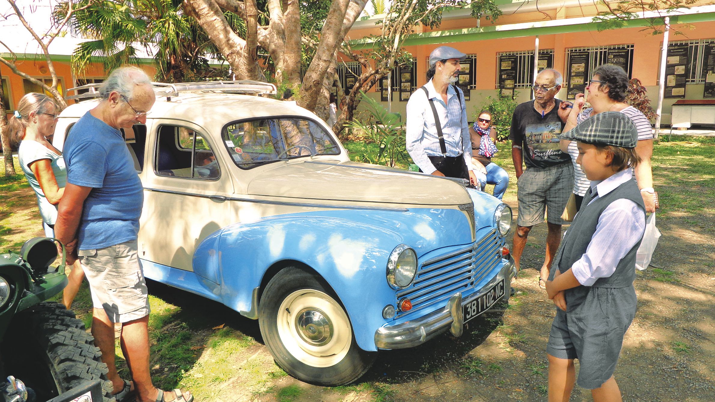 Le public a apprécié de (re)découvrir des voitures anciennes comme cette Peugeot 403 Break de 1953. Certains ont pu bénéficier de balades à travers les rues de la commune.