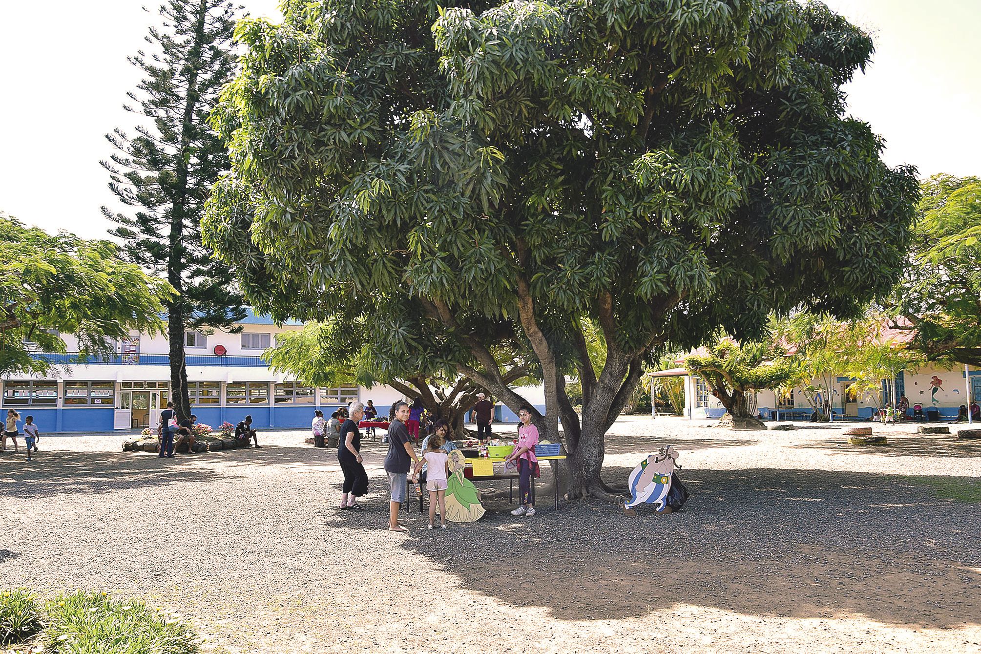 De 9 heures à 15 heures, la kermesse de l’école primaire aura fait plaisir tant aux enfants qu’aux parents, avec plusieurs activités comme la pêche à la ligne, les jeux de massacre, les châteaux gonflables, des cours de tressage, du maquillage, et surtout
