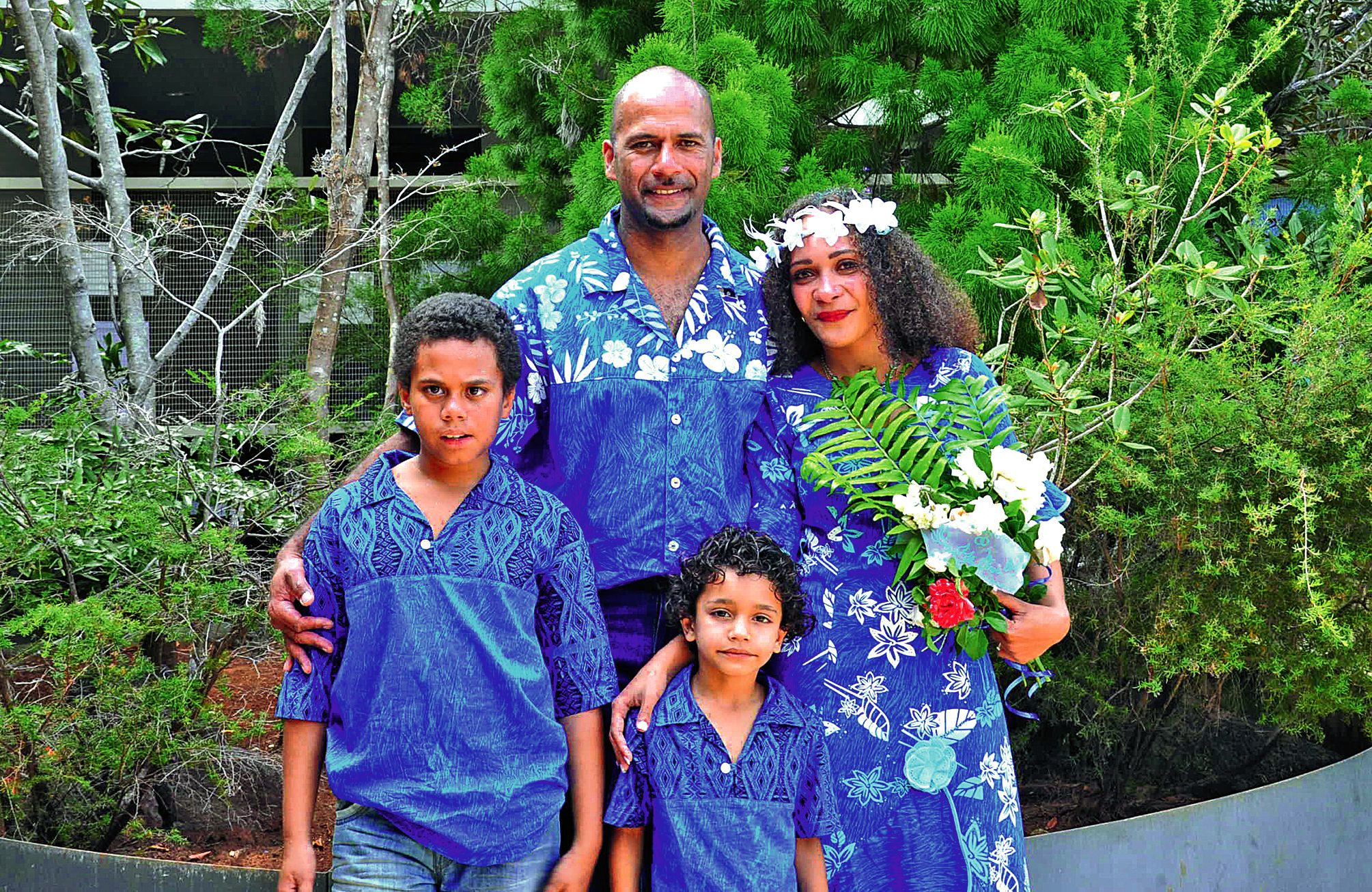 KOUMAC. Nadège Dambreville, caissière, et Nicolas Boawe, chauffeur d’engins, ont uni leurs destins, vendredi après-midi, dans la salle de mariage de la mairie de Koumac. Photo I.C.