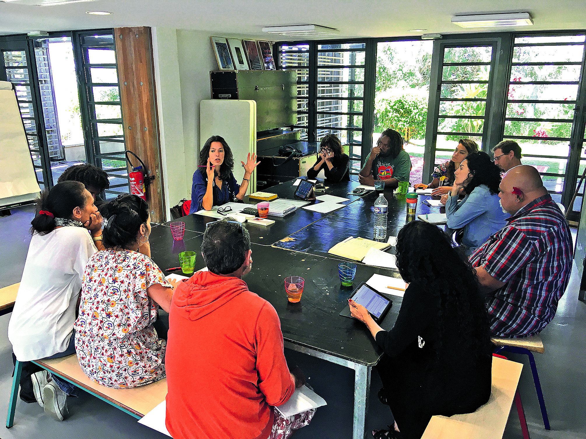 Pour participer à l’atelier, les artistes devaient s’engager à être présents sur la totalité des séances. Photo Claire Thiebaut/ Poemart
