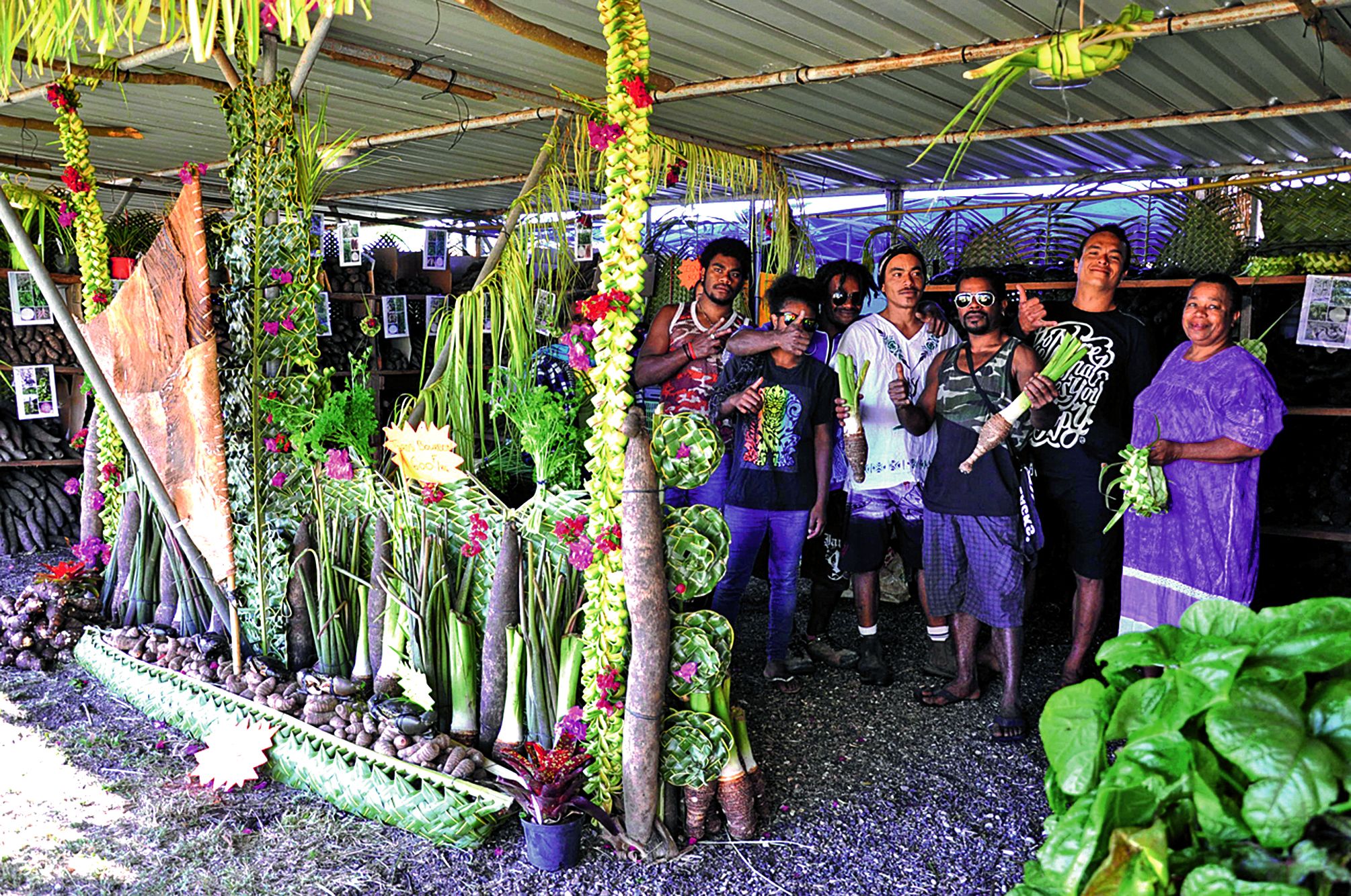 Le stand l’Igname de Karembé, appartenant à Rémuel Leroy, dit Baloo, a remporté le prix du plus beau stand agricole. Il propose au public une cinquantaine de variétés d’ignames (3 tonnes), 400 kg de taros Bourbon, plus d’une centaine de kilos de taros d’e