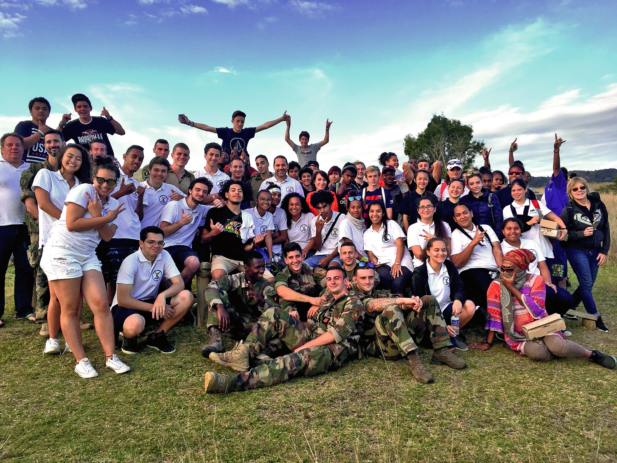 L’après-midi, les cinquante-quatre élèves ont rejoint Gouaro Déva où ils ont participé à deux randonnées et à une course d’orientation. « Cette opération sera réitérée l’année prochaine car elle a été très positive », a indiqué Brigitte Hainaut, la directrice du collège Louis-Léopold-Djiet.