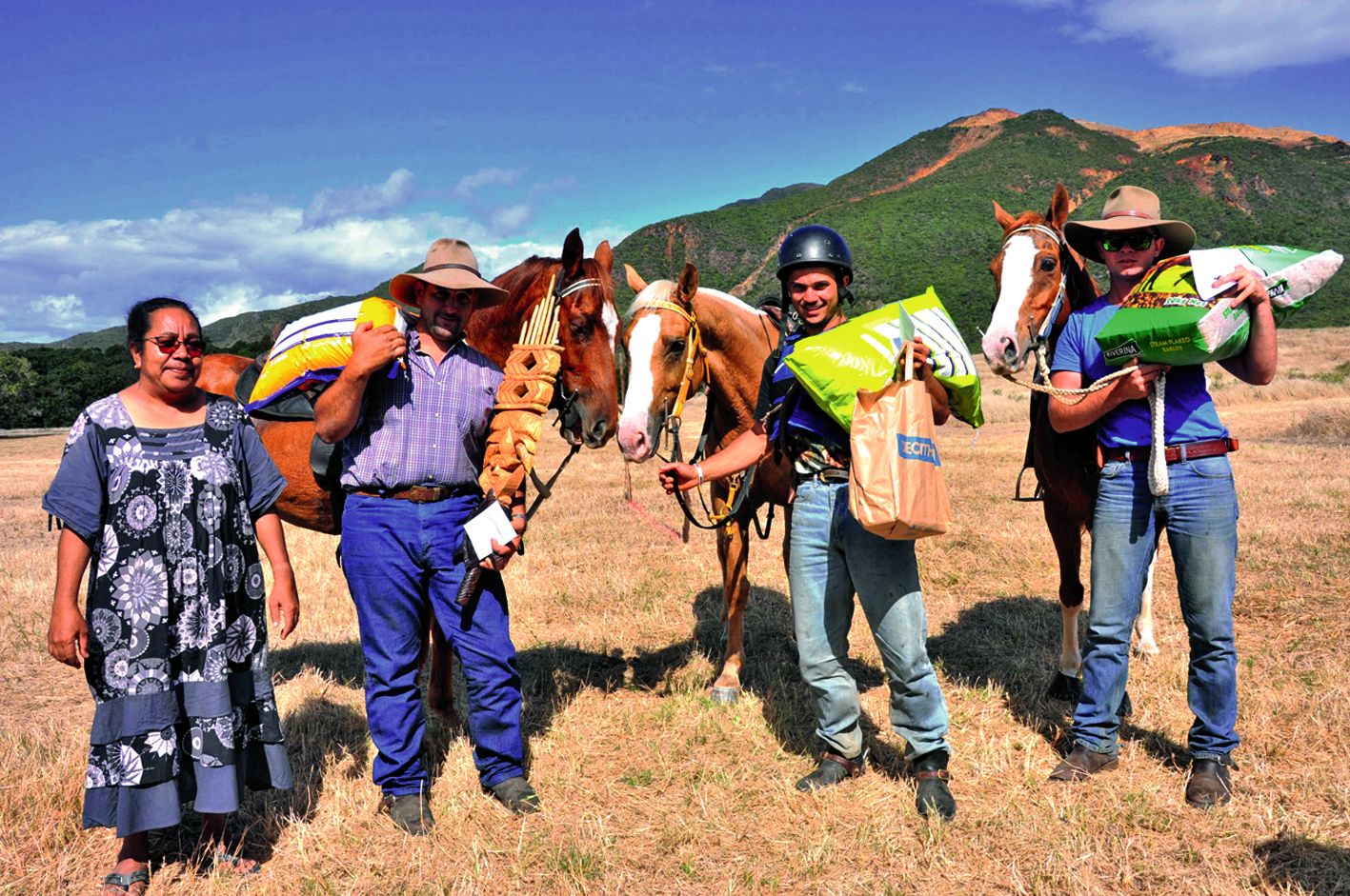 Le trio Karl Monvoisin, Karl Fessard et Larisson Martin ont remporté le relais des communes disputé par huit équipes sur trois épreuves : barrel race, course de stock et parcours du stockman. Le Trophée de la mairie de Kaala-Gomen a été remis par Françoise Teimboanou, élue municipale.
