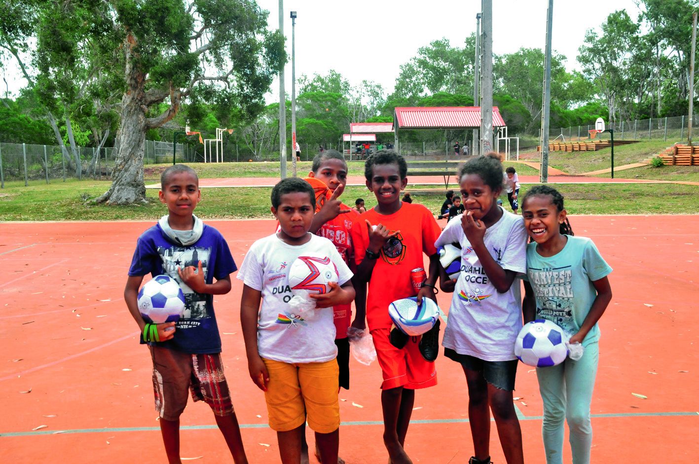 A l’issue des tournois, tous les enfants ont été récompensés avec un ballon.