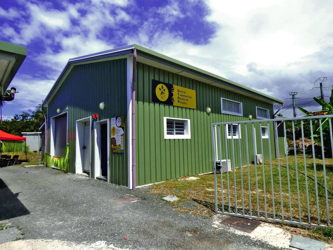 L’usine est implantée sur le site de l’Unité de conditionnement  des produits de la mer, à Wé.