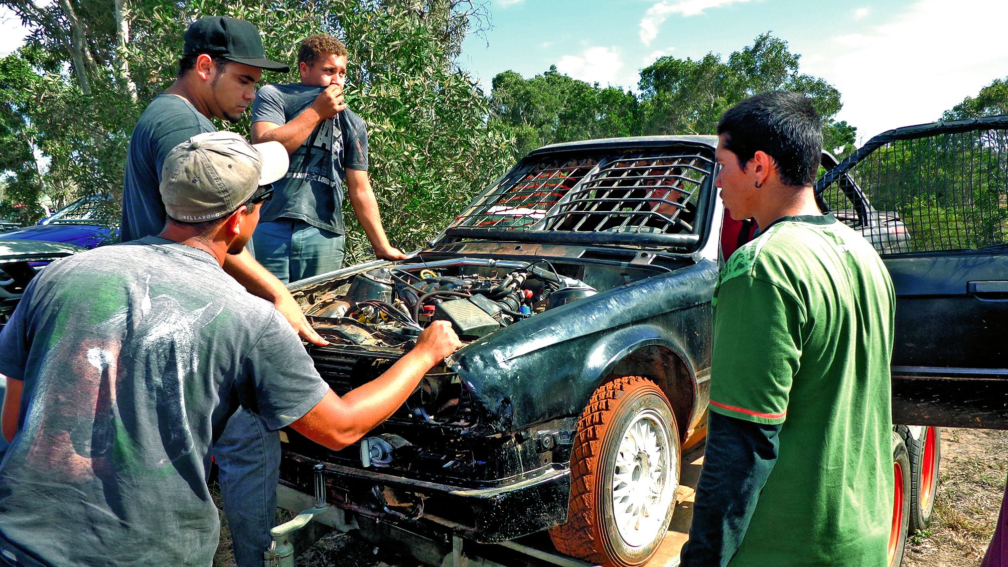 Pour Didier, et ses amis mécaniciens, il a fallu recourir aux derniers ajustements pour que le moteur puisse atteindre sa pleine puissance.