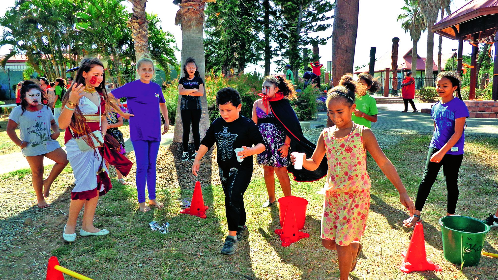 Les jeunes conseillers municipaux ont mis en place plusieurs jeux pour occuper les enfants qui ont passé une agréable après-midi d\'Halloween.