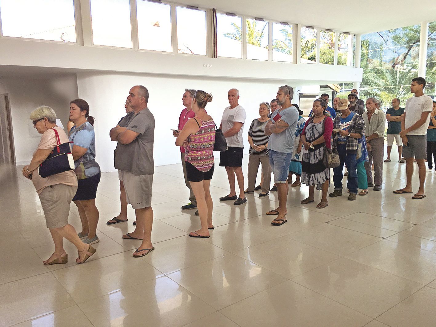 Ouvert pour l’occasion, le nouveau hall de la mairie de Boulari n’accueillera de nouveau le public que début décembre. Plus de 1 000 électeurs étaient attendus aux deux bureaux.