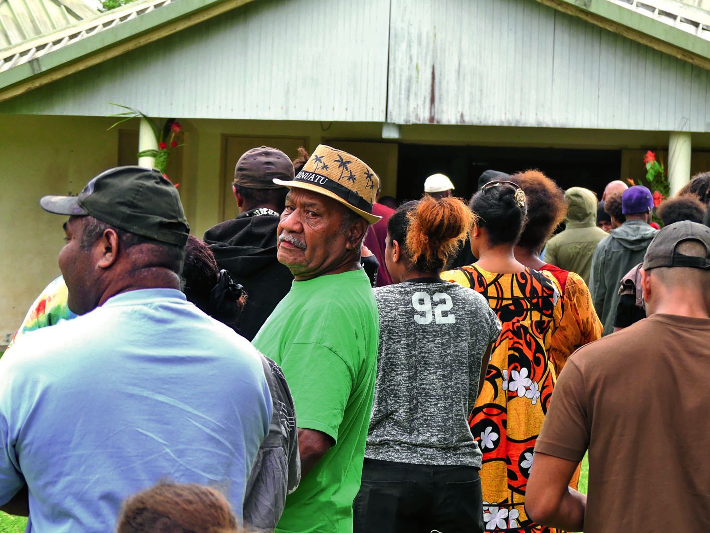 À la tribu de Méhoué, à Canala, 672 des 789 inscrits sont allés voter. Une affluence exceptionnelle. Le « oui » a reçu 92,6 % des suffrages exprimés. Photo Gilles Caprais