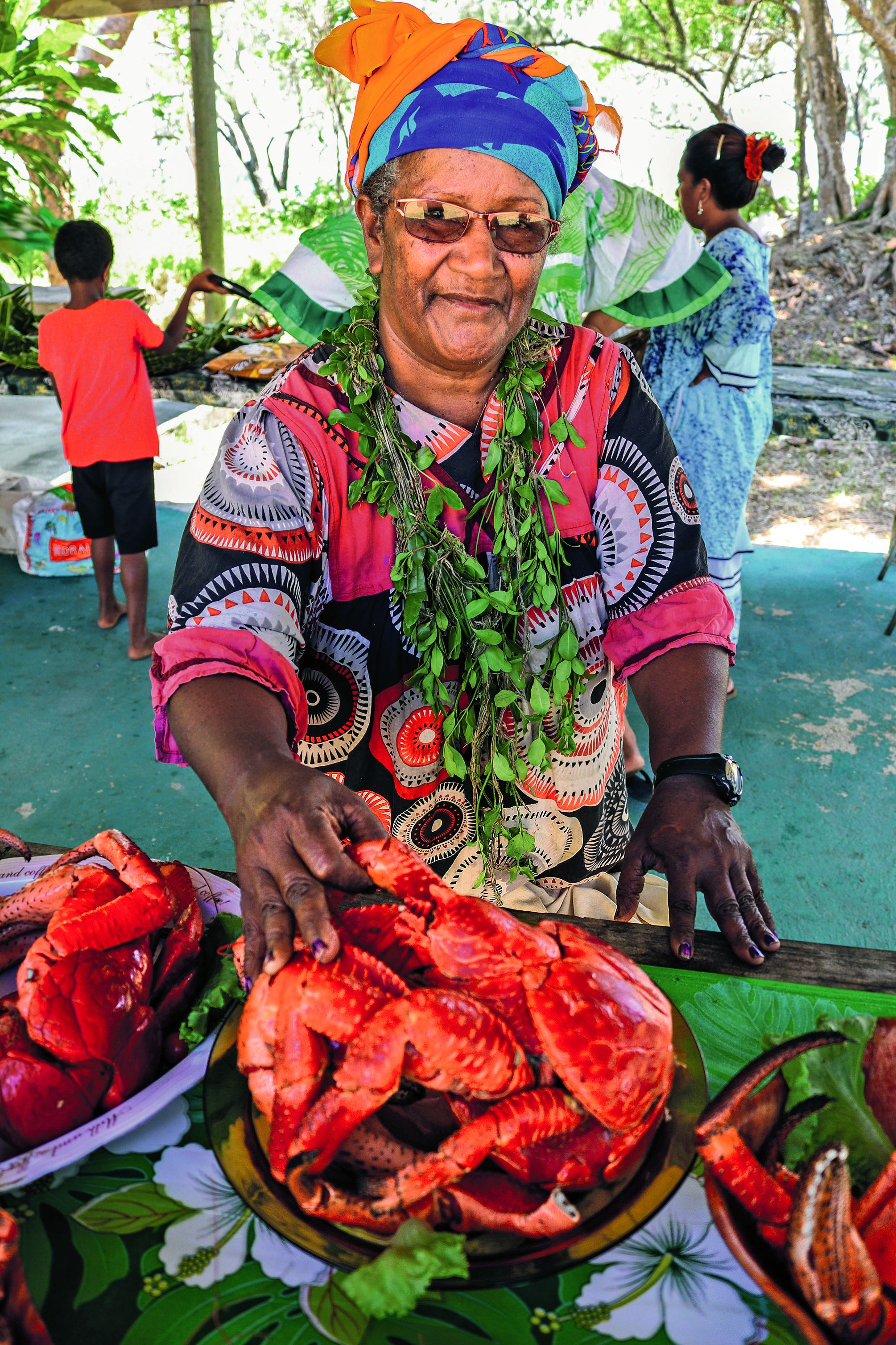 Les crabes de cocotiers ont aussi été à l’honneur lors de cette Fête du wajuyu et se sont imposés lors du buffet entre les nombreux plats traditionnels proposés. Les visiteurs ont été particulièrement attentifs aux conseils de préparation transmis par les mamans.