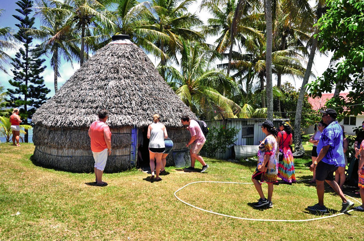 Le tour culturel Eni beach propose aux touristes australiens  de découvrir, de l’intérieur, un mode de vie simple et traditionnel.