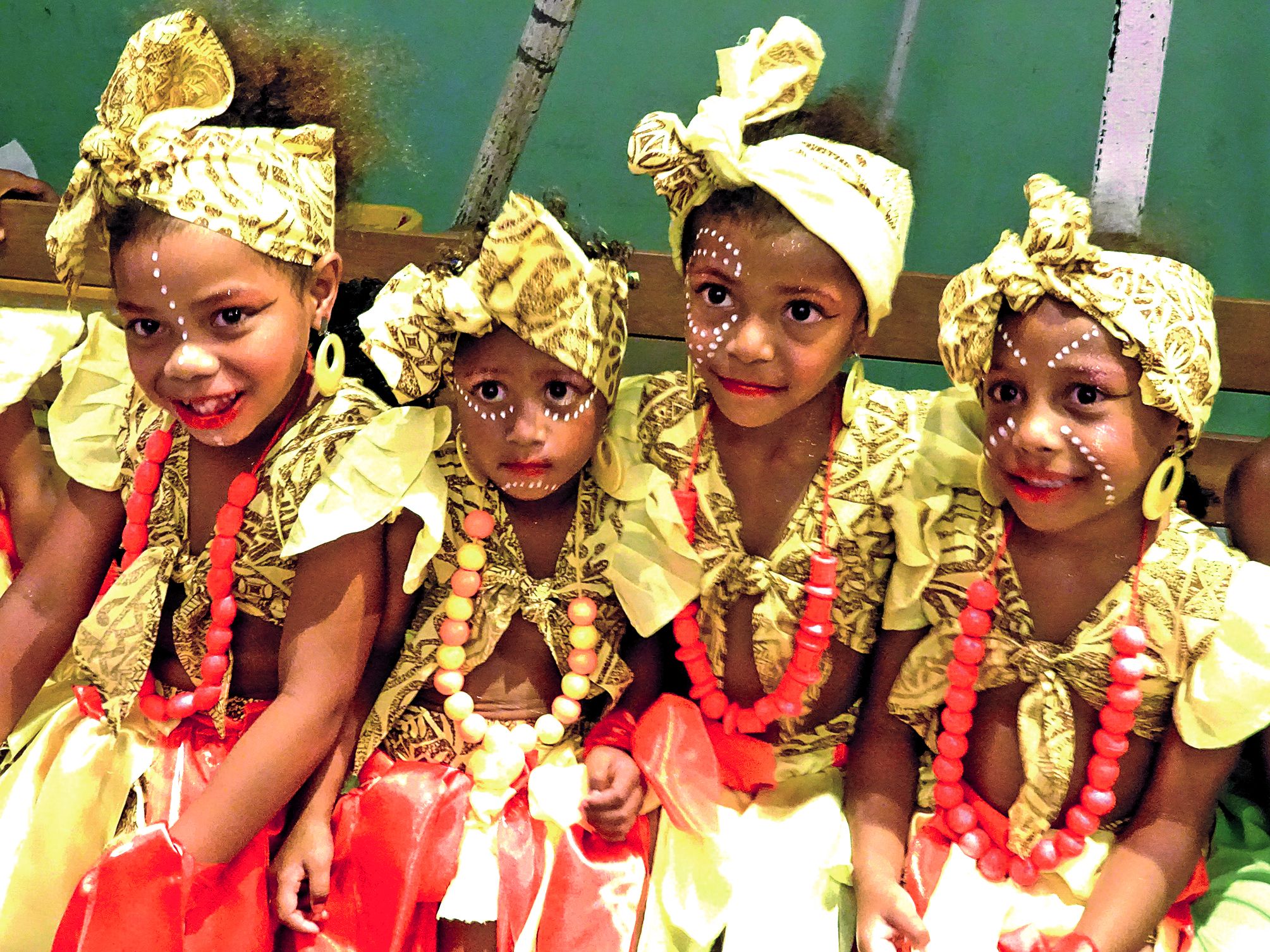 Juste avant de monter sur le podium, les stars de la soirée n’ont pas hésité à se faire prendre en photos.