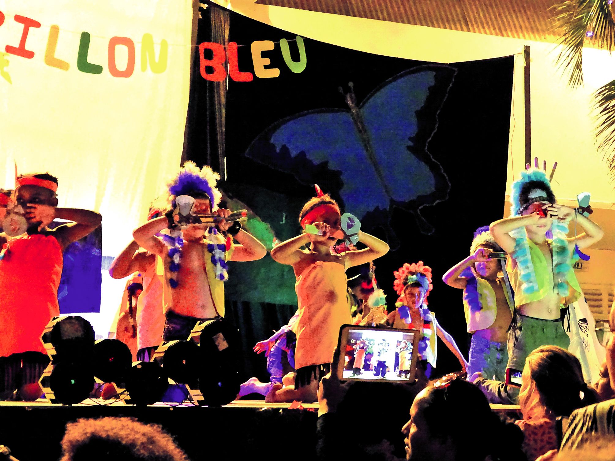 Les petits artistes étaient revêtus du costume des pays où a fait escale le papillon endémique de la Nouvelle-Calédonie.