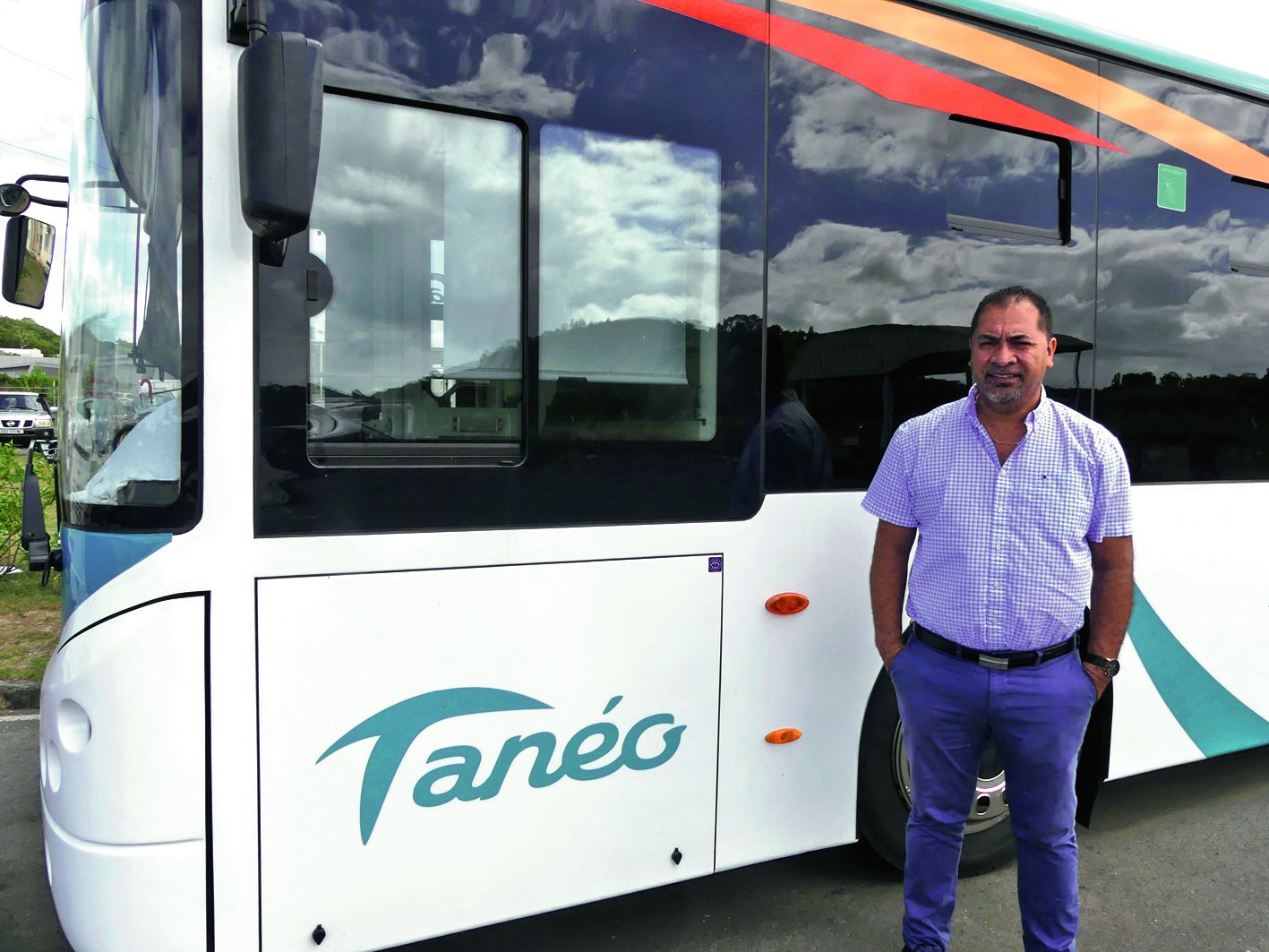 « Les nouveaux bus sont équipés d’une boîte automatique, d’un moteur aux normes euro 6 et disposent du wifi », indique Joseph Saliga. Photo S.B