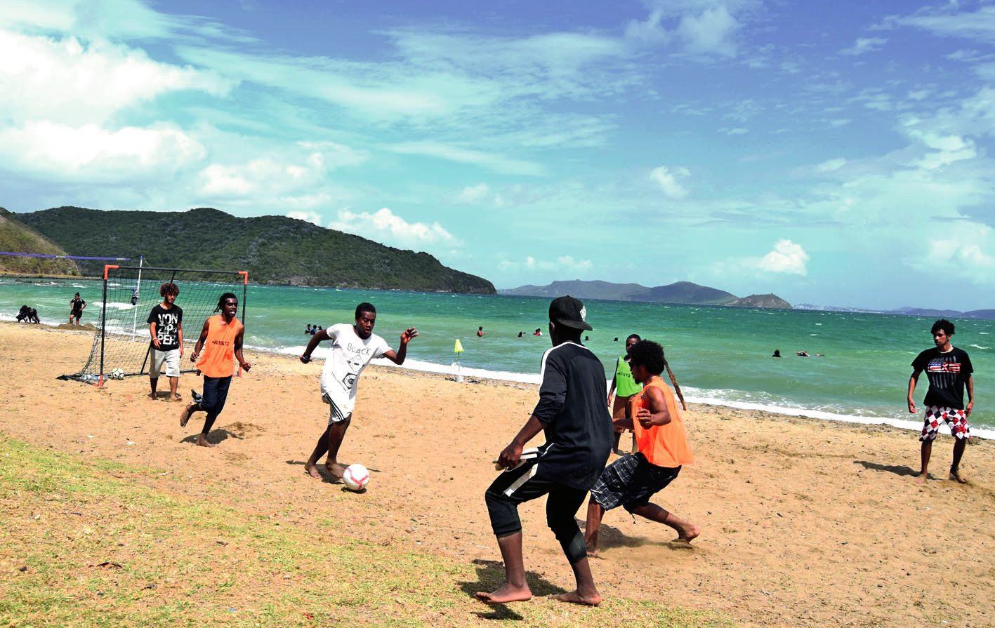 Païta plage continue jusqu’au vendredi 8, à la baie Toro avec des activités sportives, de la baignade et des opérations de sensibilisation.