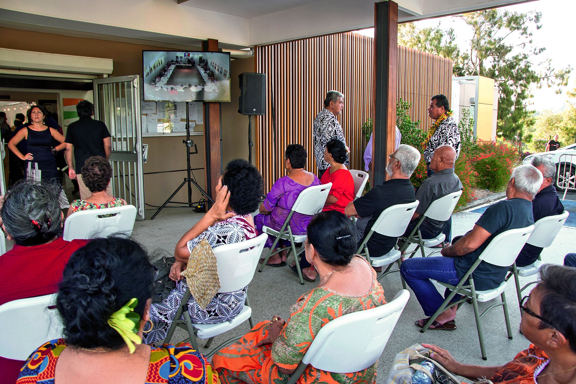 Plusieurs habitants avaient fait le déplacement jeudi pour assister à l’élection du nouveau maire. Photo C.T.