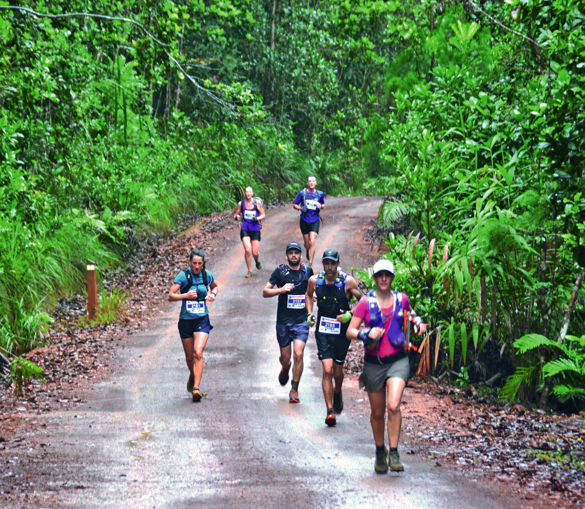 Dimanche matin, ils étaient 104 à s’élancer sur le 53 km, 109 sur le 40 km et 158 sur le 26 km. 