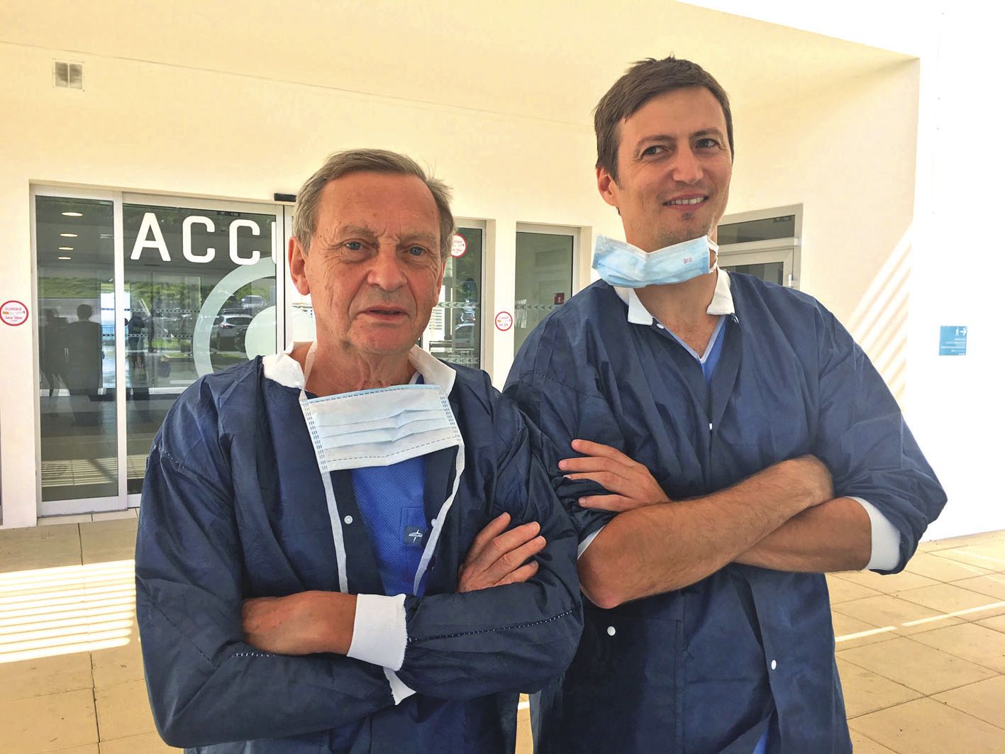 Le professeur Pierre Honoré du CHU de Liège (à gauche) et le dr Vivien Latrasse de la clinique Kuindo-Magnin estiment à 80 par an le nombre de chirurgies de cancer du foie pratiquées en Calédonie.Photo M.C.