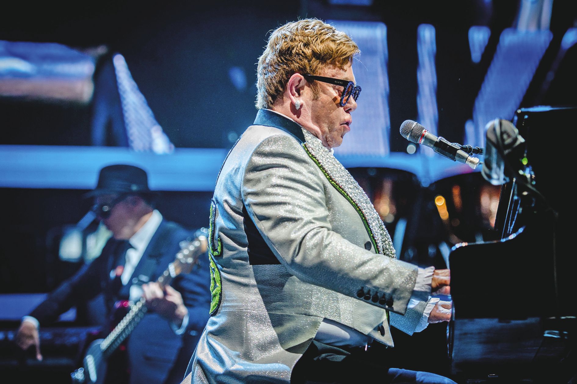 Le chanteur-compositeur anglais Elton John sur scène lors du Farewell Yellow Brick Road-Tour dans le Dôme Ziggo à Amsterdam le 8 juin dernier.Photo Ferdy Damman/AFP