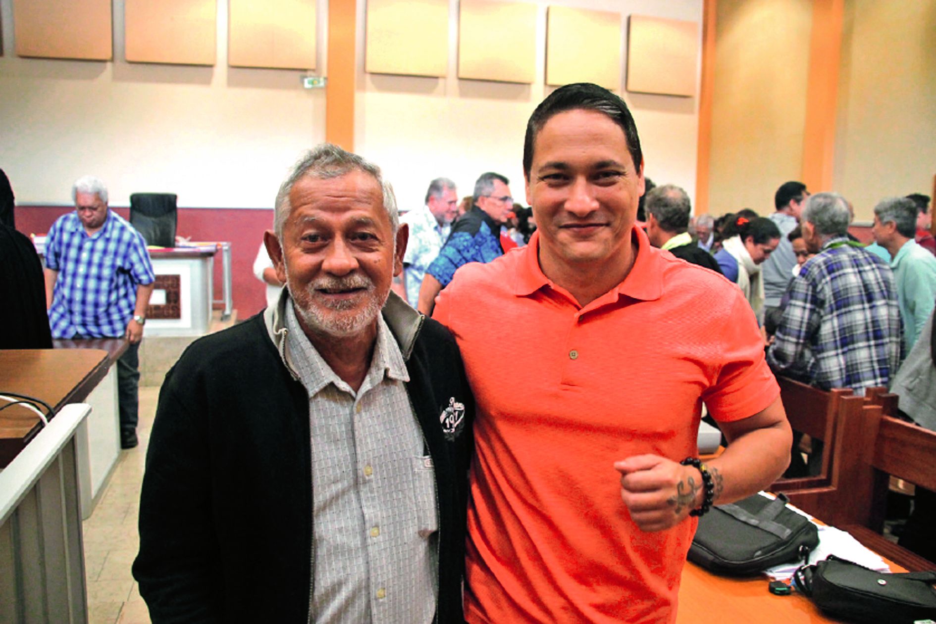 Vito Maamaatuaiahutapu et Heinui Le Caill, les deux autres prévenus aux côtés d’Oscar Temaru dans le procès radio Tefana. Photo Florent Collet