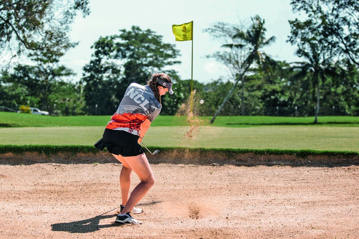 Ariane Klotz le dit, cette semaine aura été « forte en émotions ». « Je suis frustrée de ne pas avoir pu m’exprimer sur ces greens. Je visais l’or et personne ne se souvient des médailles d’argent. Je suis contente pour Emilie, elle a joué propre ces dern