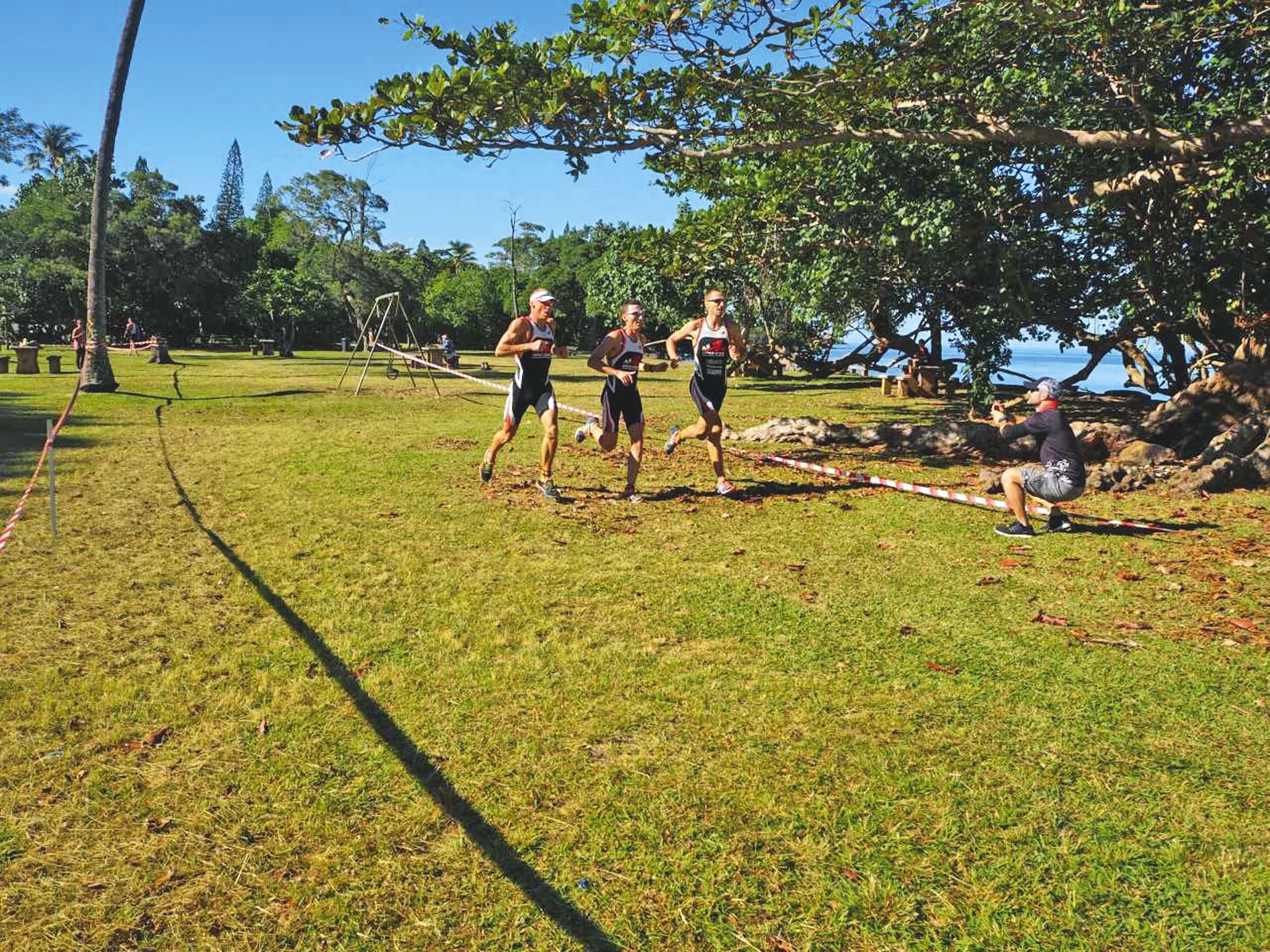 Mathieu Szalamacha et Benoît Beukels ne feront pas équipe avec Arnaud Boucher cette année. Thomas Prono est le troisième homme de l’équipe.      AS TRI Mont-Dore