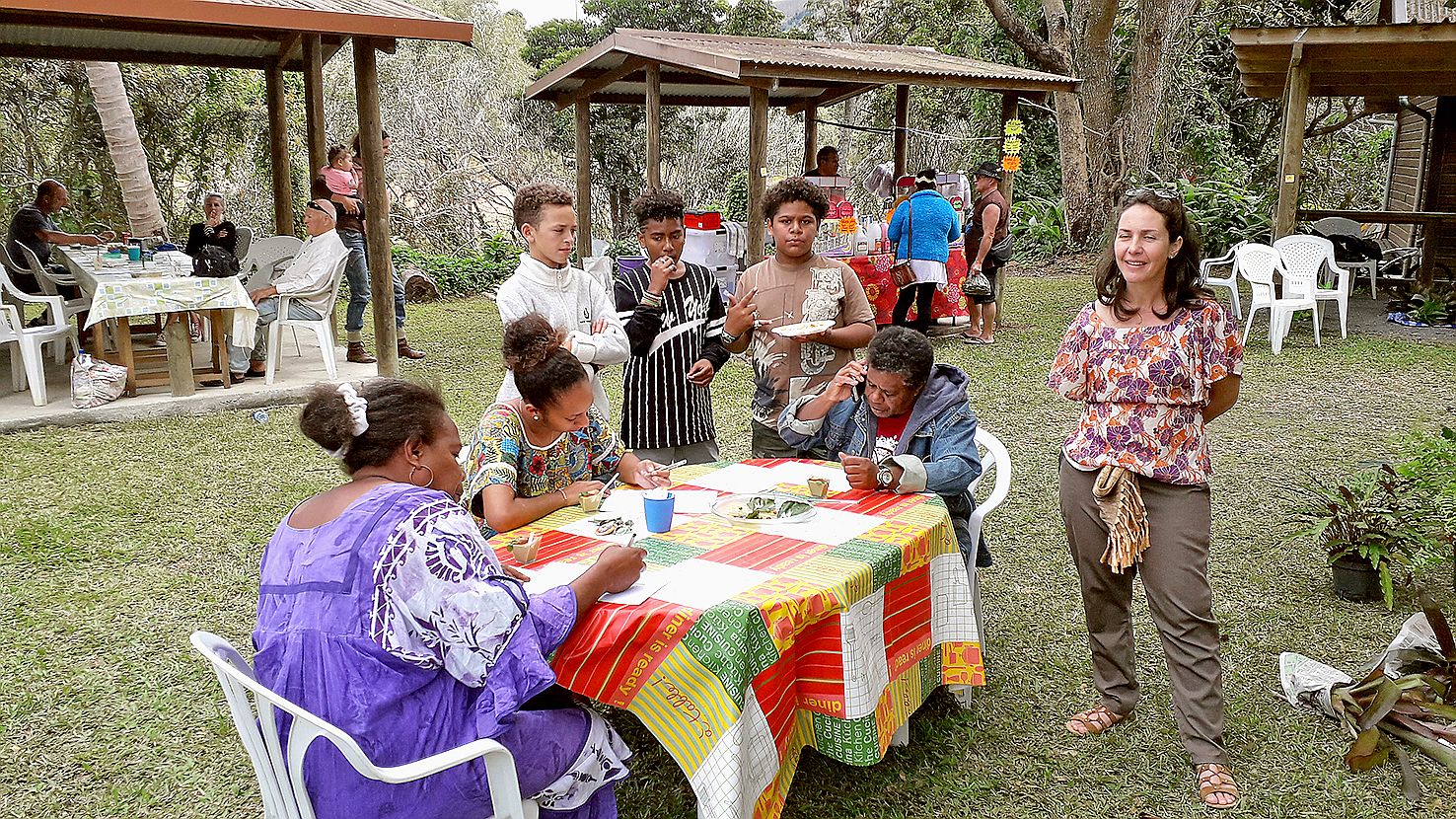 Une dégustation de cinq plats a été proposée à un jury composé de trois personnes, sans compter les goûteurs officieux. Le tiramisu à l’igname et au café a remporté l’épreuve pour son originalité et pour son goût.