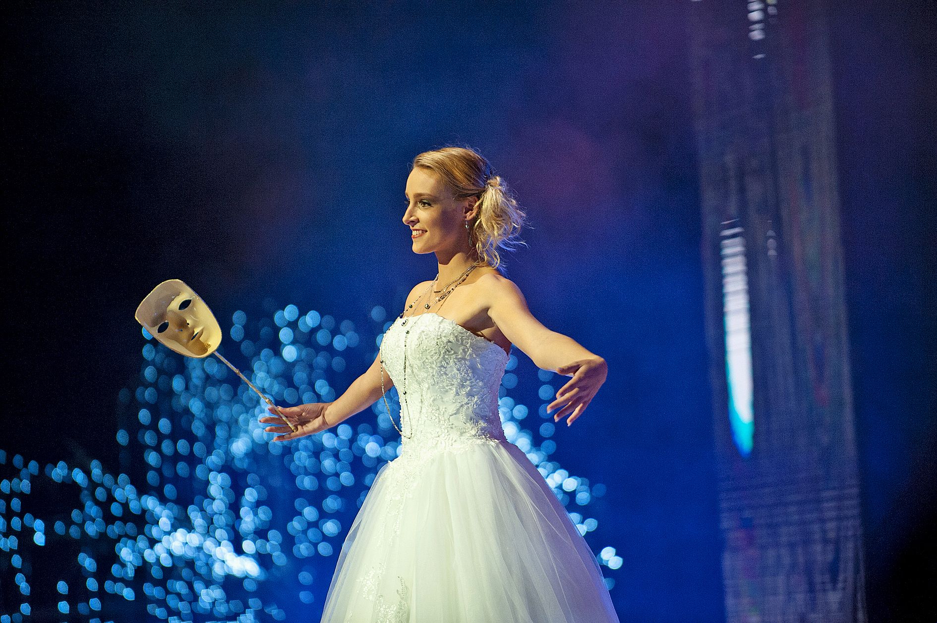 Le tableau le plus applaudi fut celui de Venise, en tenue de soirée. Un « moment de grâce », ici interprété par Pernelle King, finaliste malheureuse du concours.