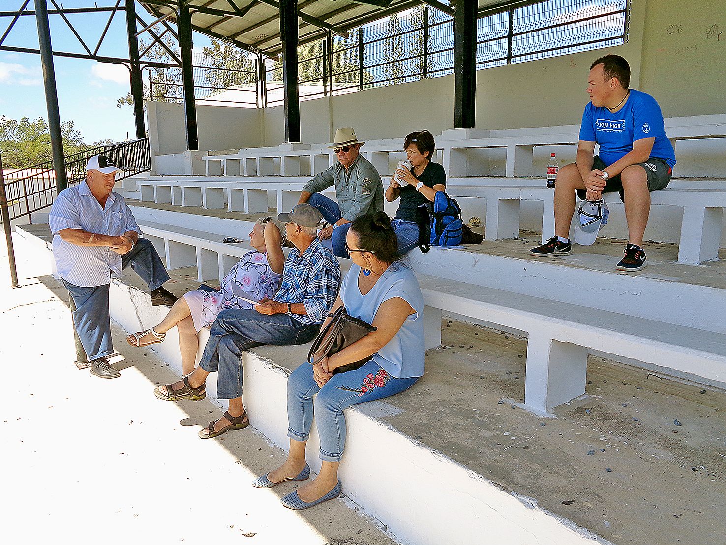 Les participants se sont rendus à l’hippodrome où le Ciné-Brousse a démarré après la guerre. Les séances étaient organisées par les prêtres et les cinéphiles, mais également par les familles Lerrant, Oghino, Mayet, Laroche et Courtois. « Je me rappelle à 