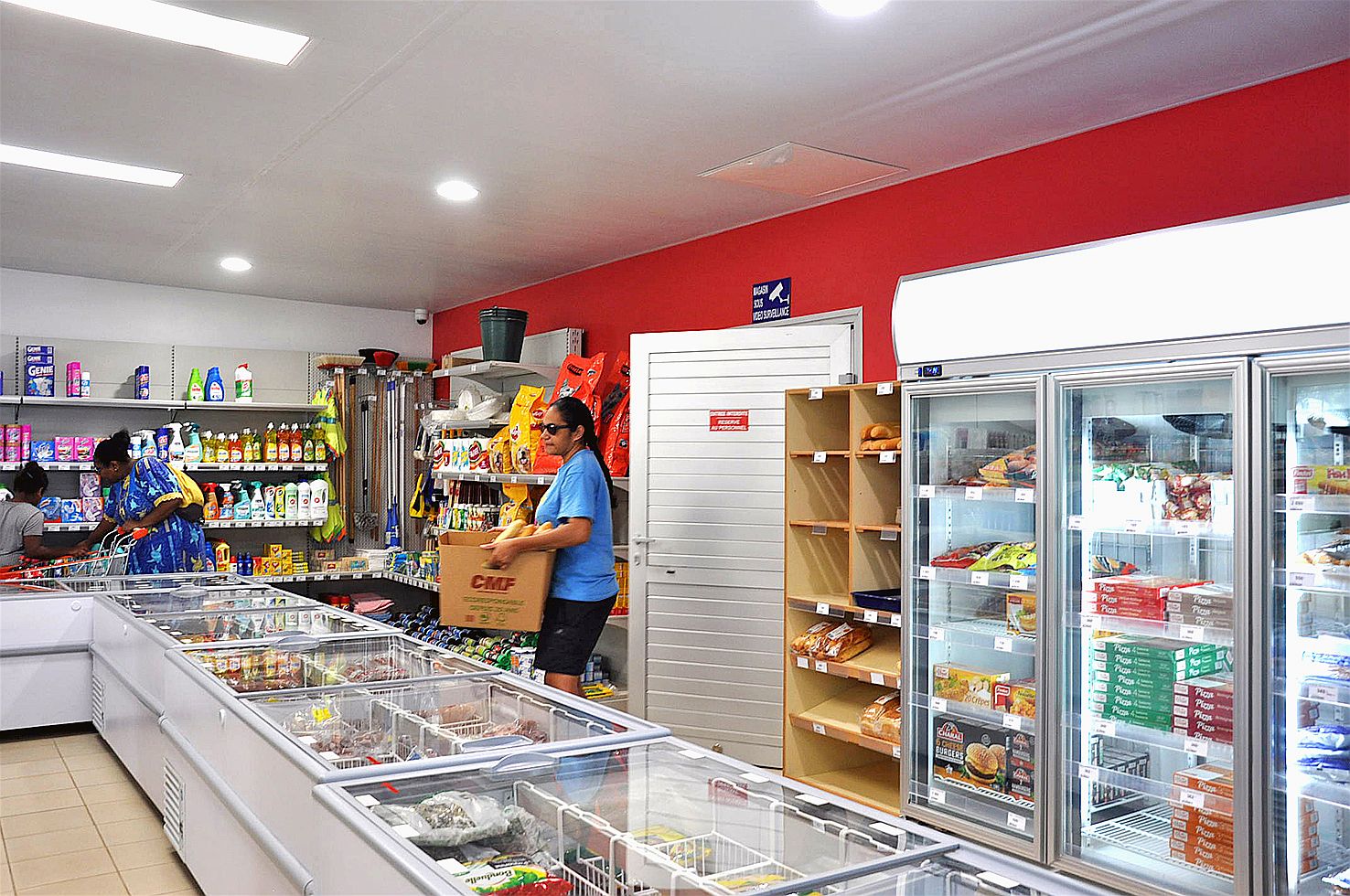 150 mètres carrés sont affectés à la partie commerciale du magasin.