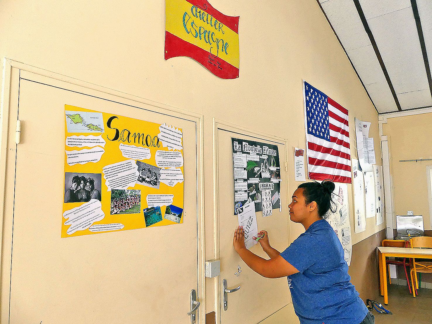 Fidji, Canada, Afrique du Sud, île de Pâques, Indonésie, etc. des informations étaient à collecter sur des panneaux d’exposition.