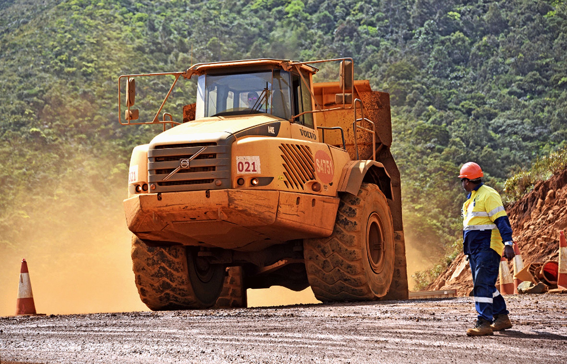 Les sociétés locales intervenant sur le chantier Lucy n’ont appris que très récemment cette modification importante du planning. Photo Archives LNC