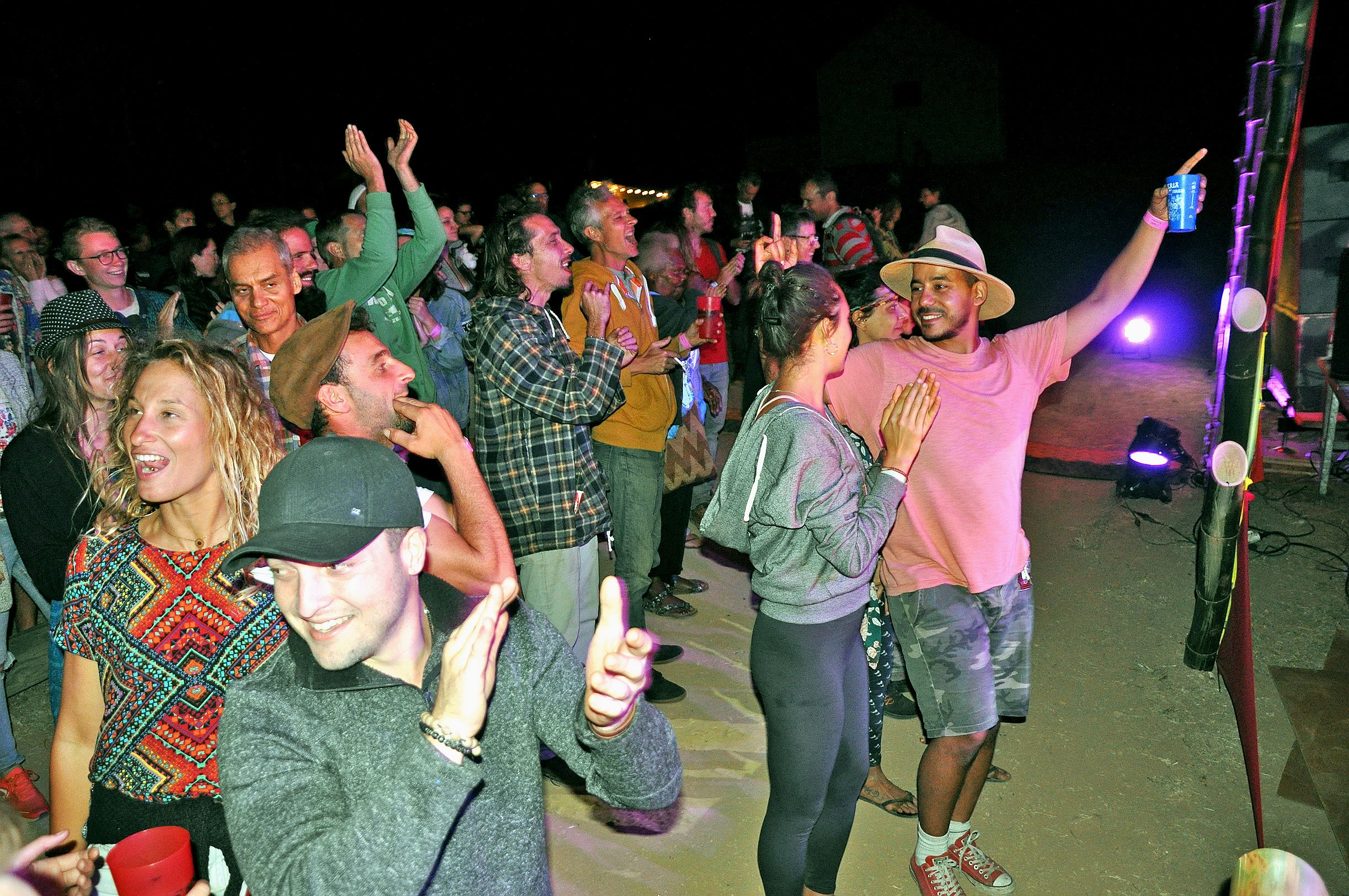 L’affluence a grimpé par rapport à l’édition 2018: entre 1 500 et 2 000 festivaliers selon les organisateurs ont fait le déplacement à Moindou ce week-end. Bonne ambiance. Zéro incident sur le site. 